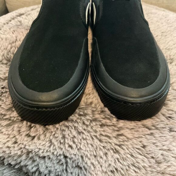 NIB Cariuma All Black Pro Slip On Skate Suede & Canvas Ivory Logo Sneaker Size 8 - Picture 4 of 8